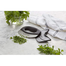 Load image into Gallery viewer, KitchenAid® Mezzaluna hnífur